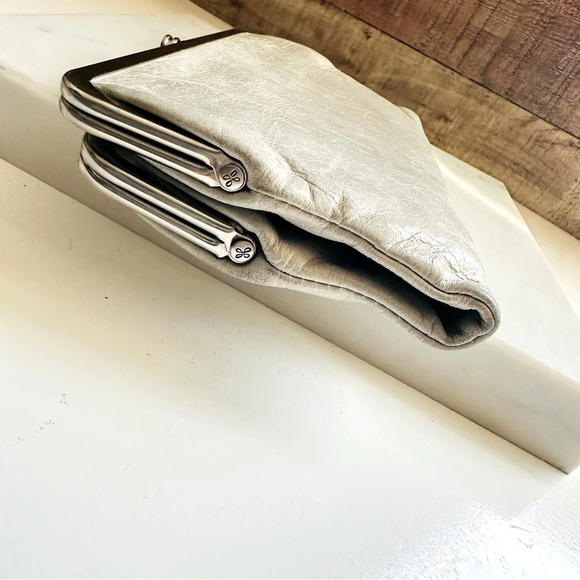 Hobo International Lauren Clutch Wallet - Picture 4 of 13